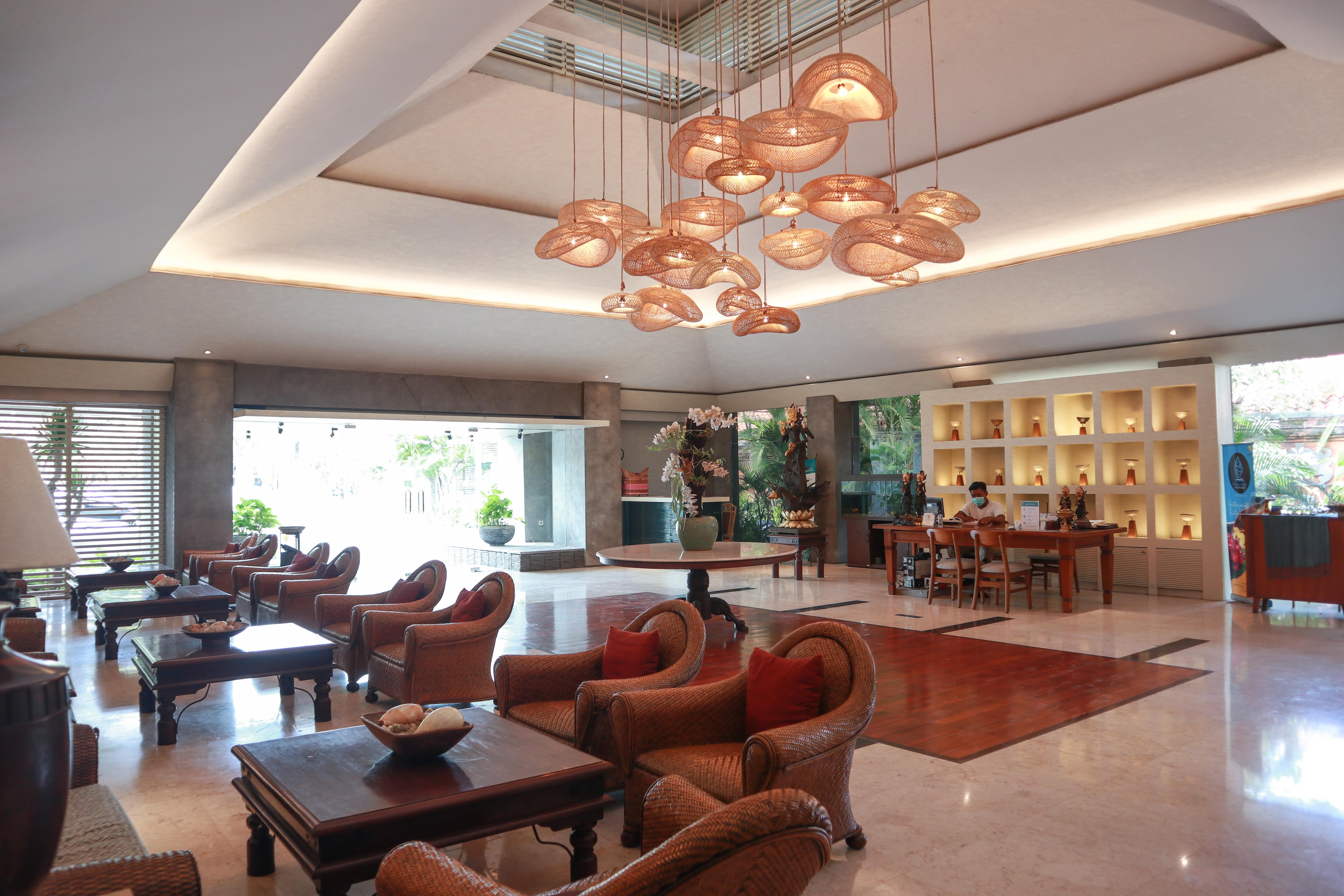 The Cakra Hotel Denpasar Esterno foto