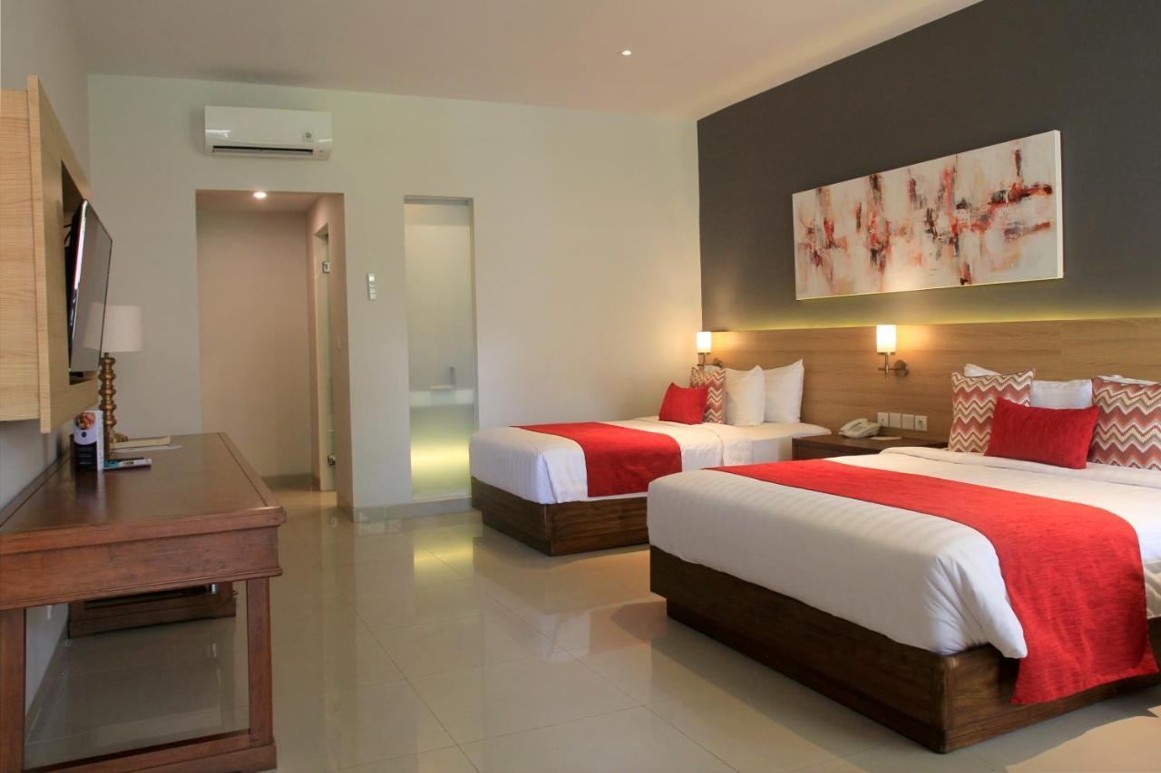 The Cakra Hotel Denpasar Esterno foto